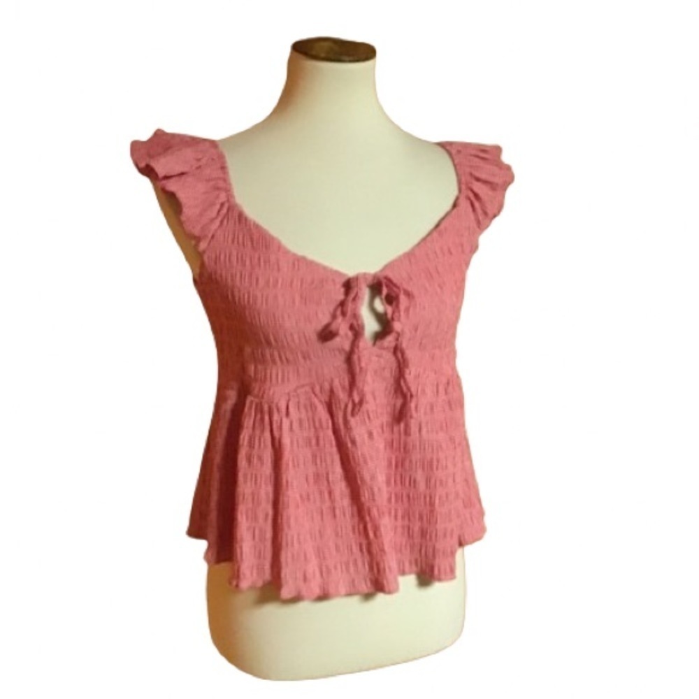 Feninine ruffled sexy summer top - Picture 1 of 10